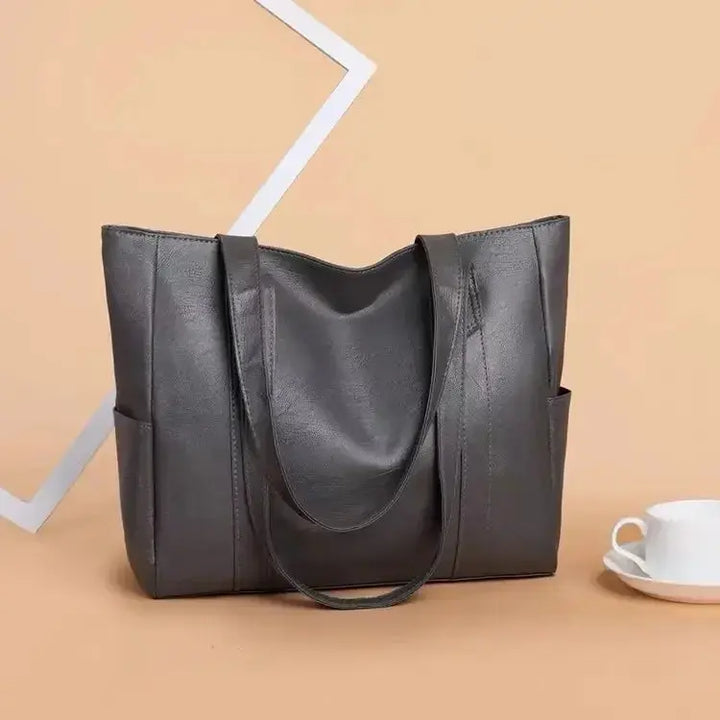 El Lujo Minimalista de Grace | Bolso de Hombro de Cuero Suave